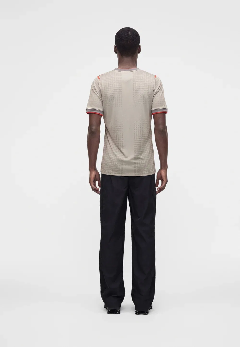 Предматчевая футбольная майка академии сборной Англии Nike Performance, Pewter Grey/Bright Crimson — фото 3