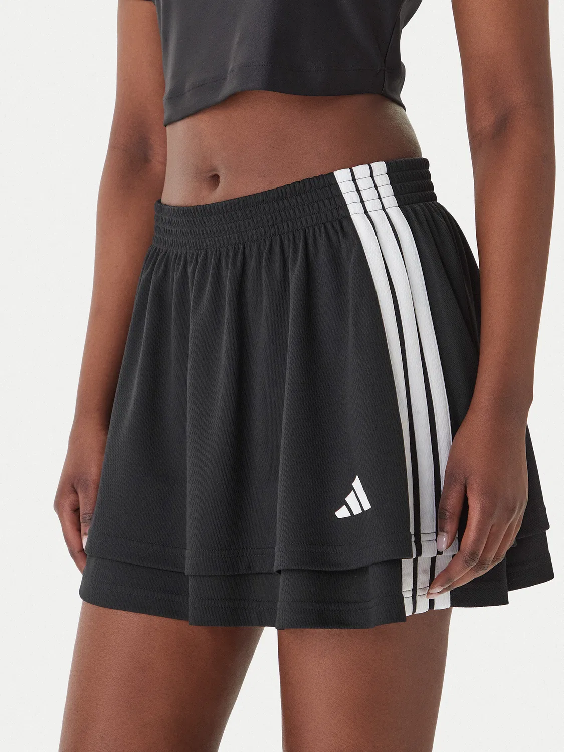 Женская мини-юбка стандартного кроя House Of Tiro Adidas, черный — фото 4
