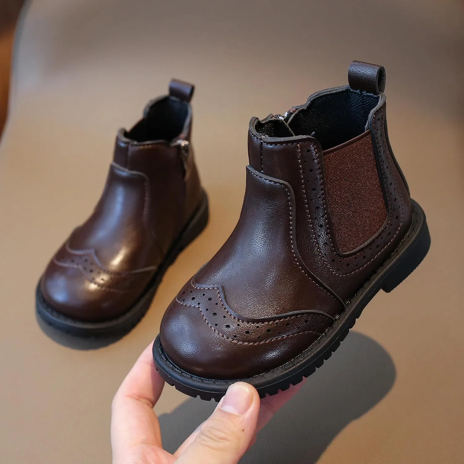 Детские кожаные ботинки на щиколотке с боковой молнией Brogue Style YWPENGCAI, Brown — фото 3