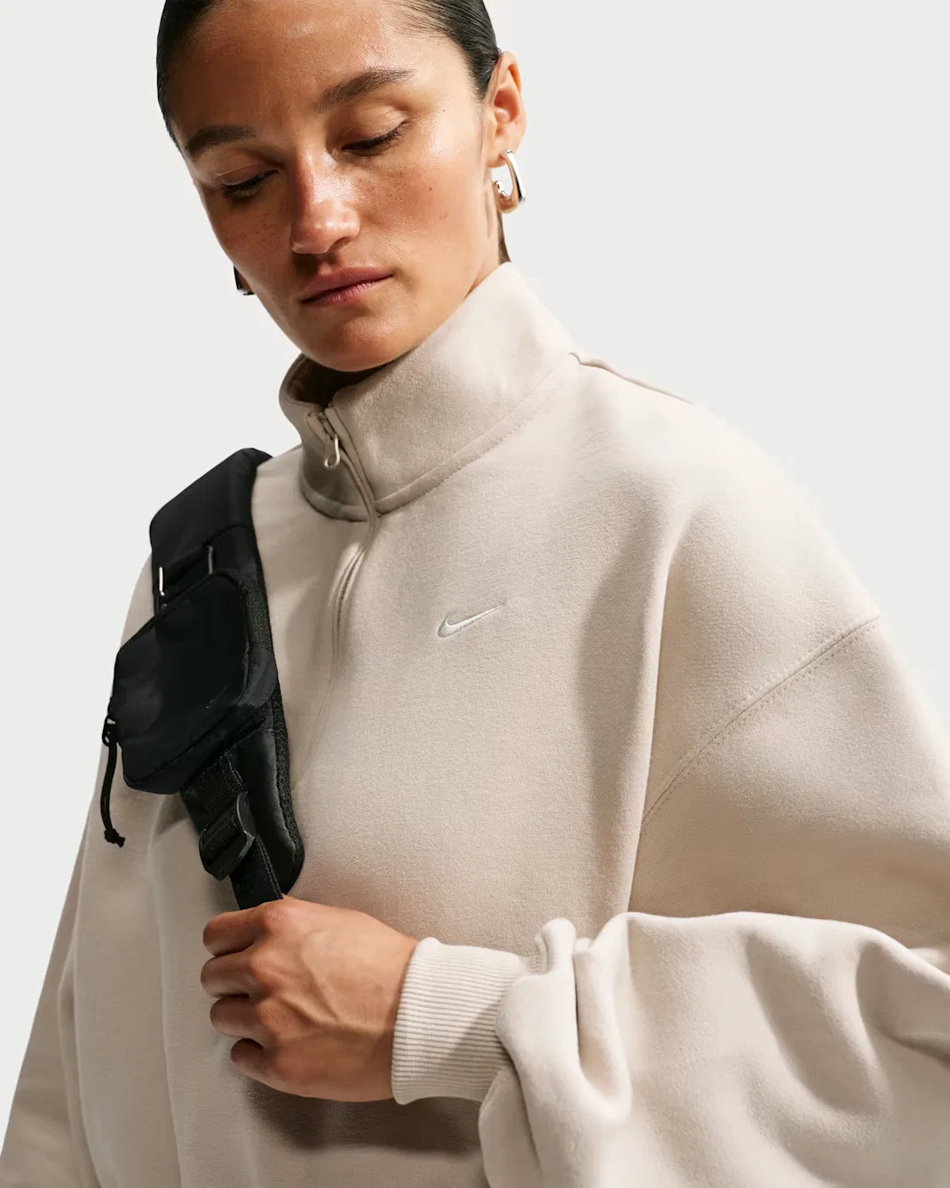Женский укороченный топ свободного кроя с молнией на четверть длины Nike Studio Fleece Medium Weight, Cream II/Sail
