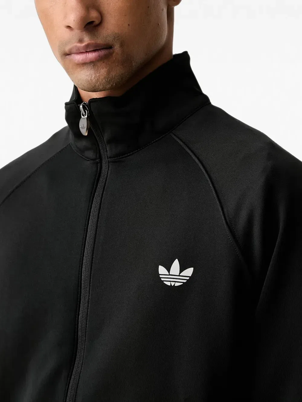 Толстовка на молнии с вышитым логотипом и рукавами реглан adidas, черный — фото 4