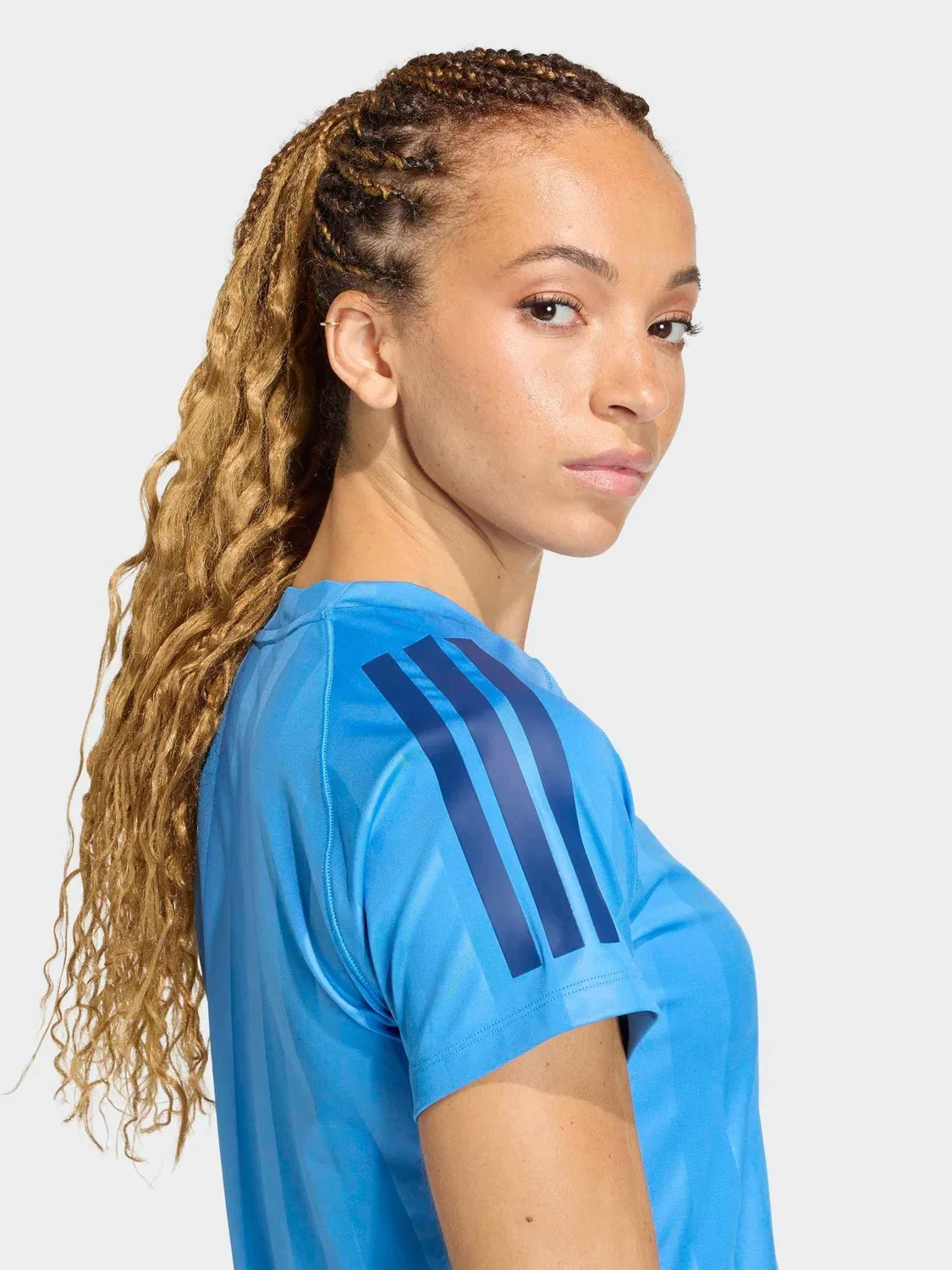 Футболка с тисненым узором adidas Hyperglam 3-Stripes Emboss, синий — фото 4