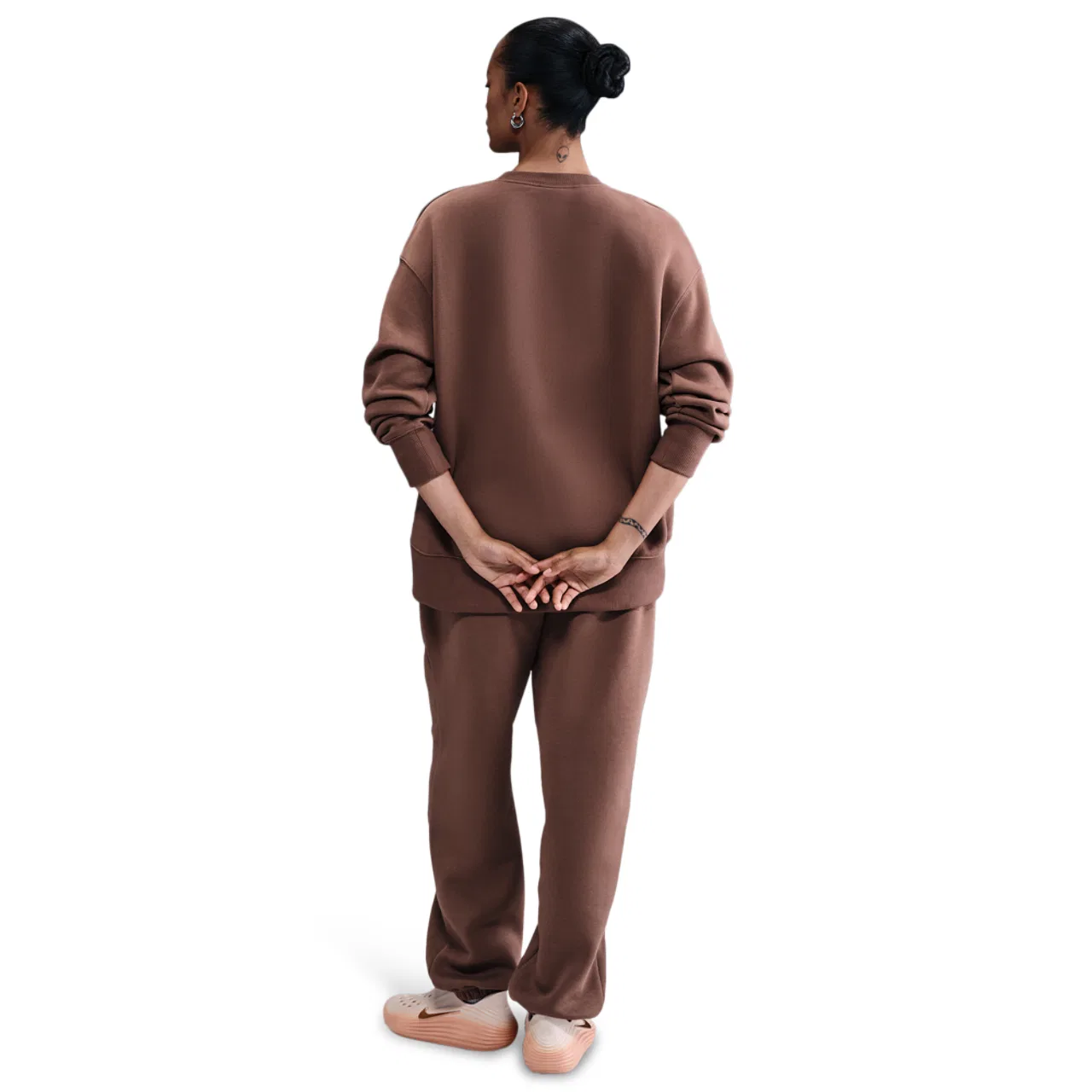 Женский свитшот Phoenix Fleece Nike, цвет Fauna Brown/Sail — фото 4