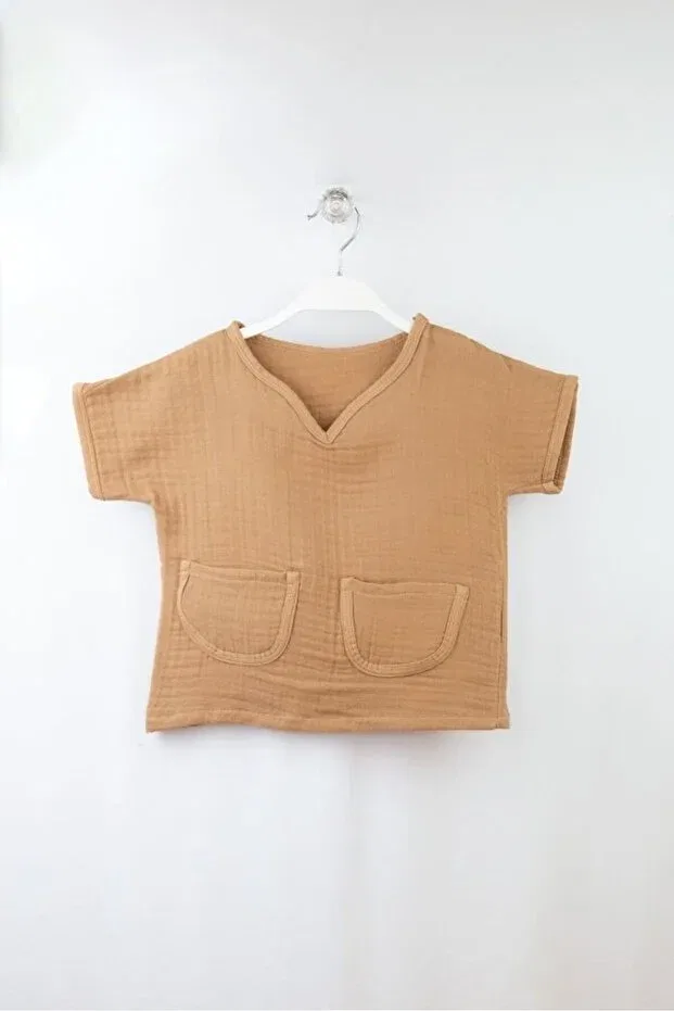 Детская футболка для девочек с V-образным вырезом Muslin baby t-shirt pocket v-neck 100% cotton Bondilolly, Camel