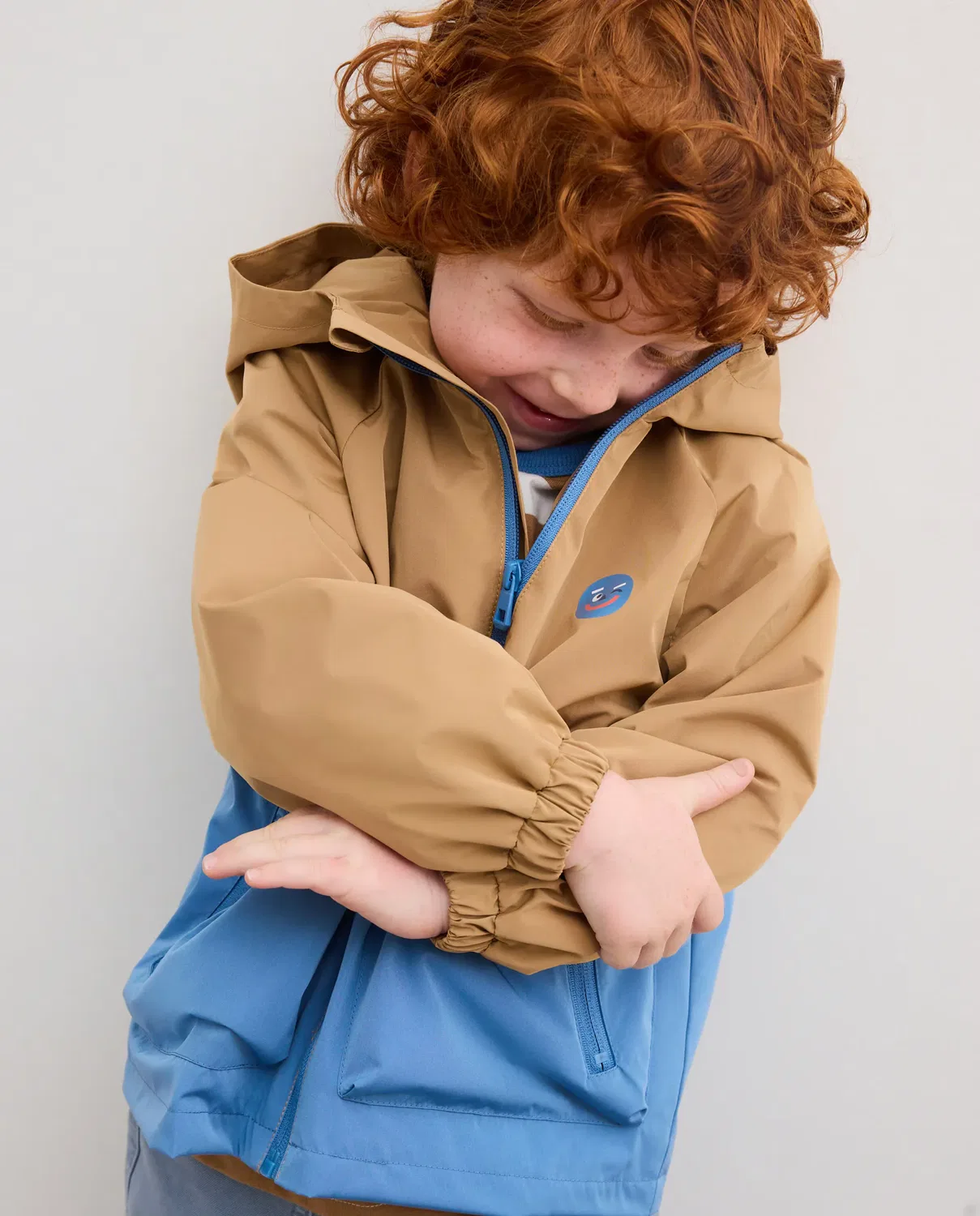 Детская куртка для мальчиков цвет-блок Kids El Corte Inglés, 400 Azul — фото 3