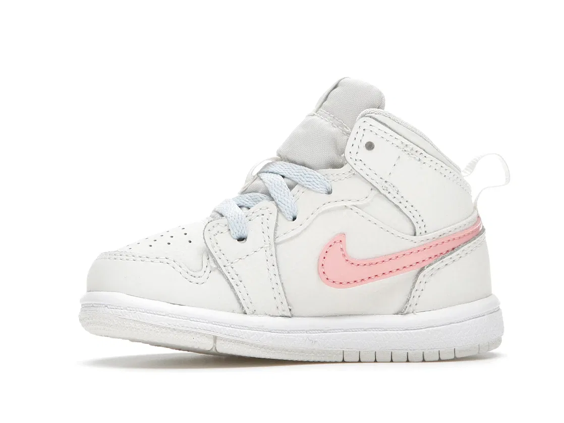 Детские кроссовки с многоцветным свушем Jordan 1 Mid Jordan, Phantom/Igloo-Purple Rise-Blue Tint — фото 3