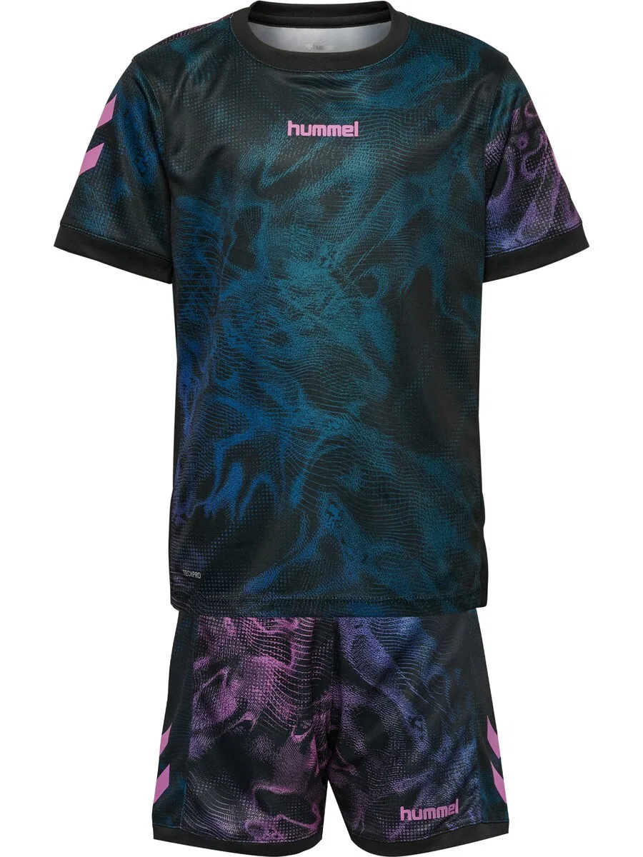 Спортивный костюм Hummel в разноцветном исполнении