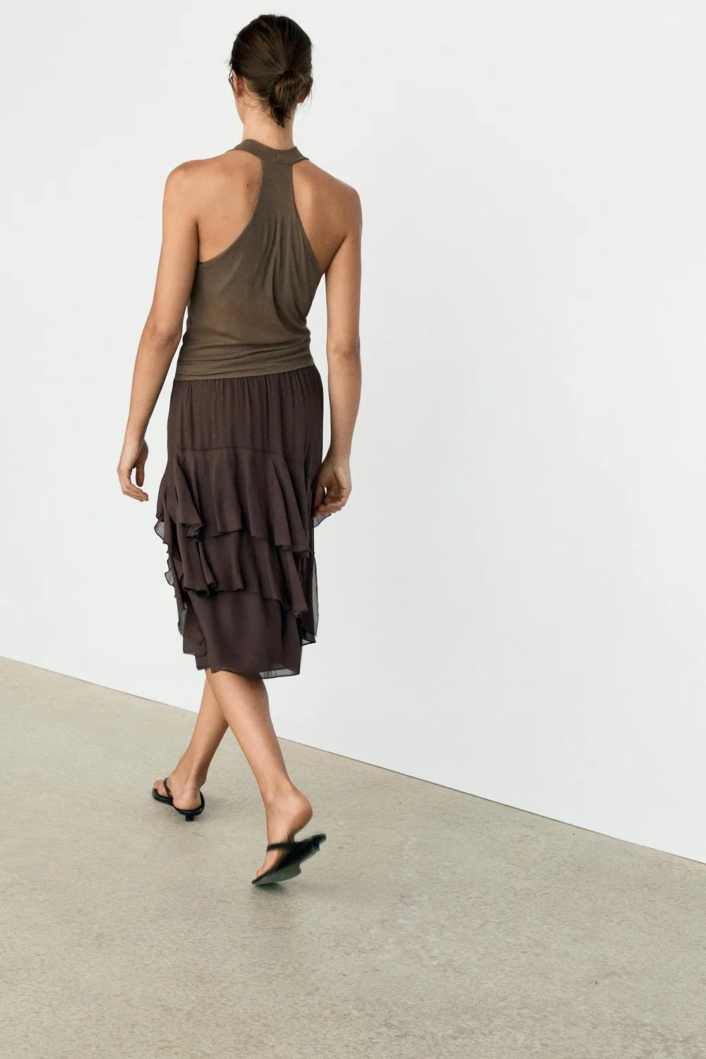 Юбка Massimo Dutti, миди, шоколадный с оборками — фото 4