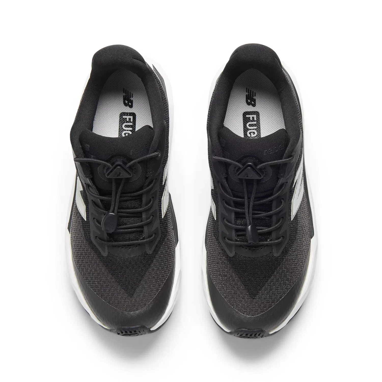 Детские кроссовки легкие на шнурках-стяжках FuelCell Rebel Bungee Lace w/Toggle New Balance, Black With White — фото 4