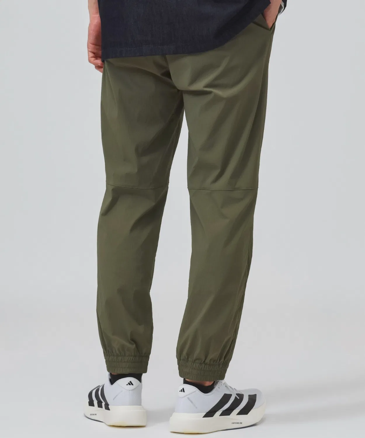 Мужские повседневные брюки с tapered кроем M COOL RE Commuter Adidas, Olive — фото 3