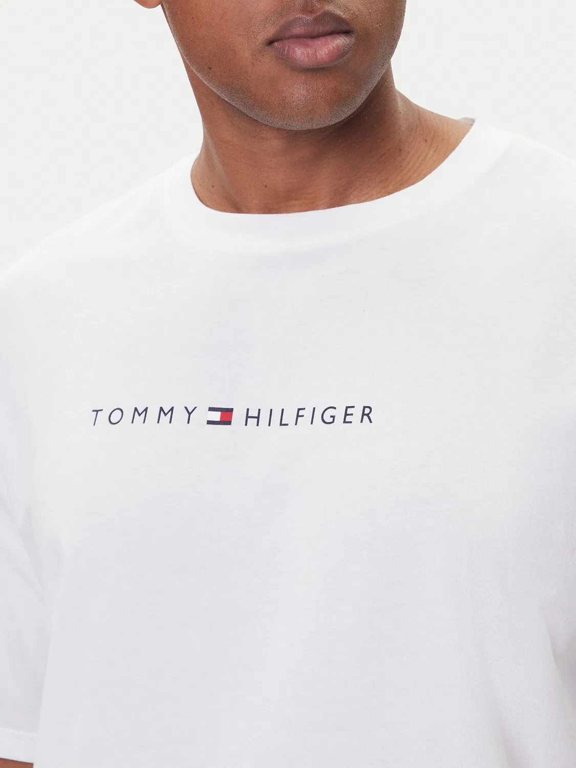 Мужская футболка стандартного кроя Tommy Hilfiger, белый — фото 4