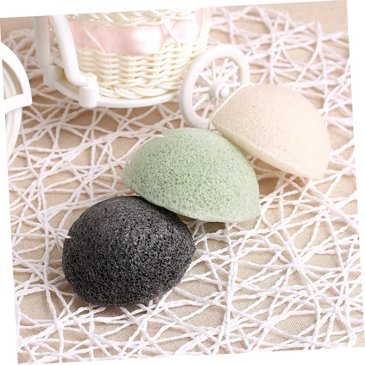 Губка для лица Konjac с активированным углем, Healeved, набор 2 шт, 7x4x2 см, Cream — фото 3