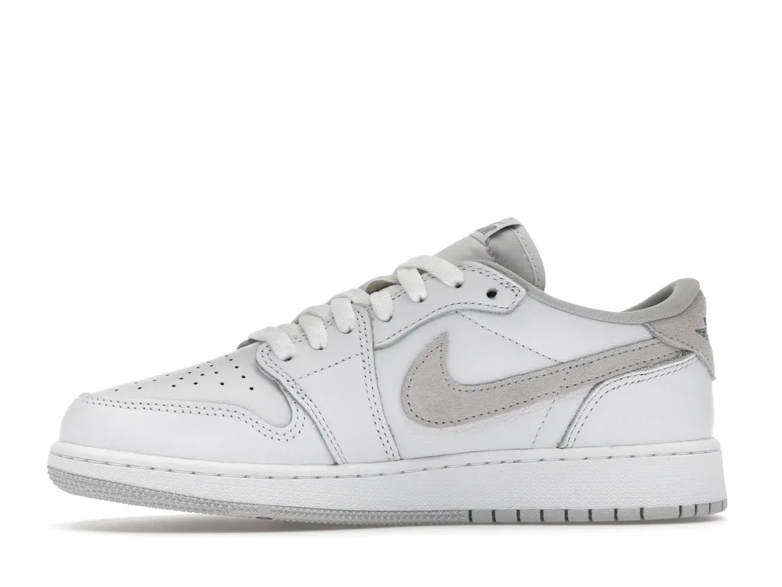 Детские кроссовки с замшевыми вставками Air Jordan 1 Low OG Jordan, White/White-Neutral Grey — фото 3