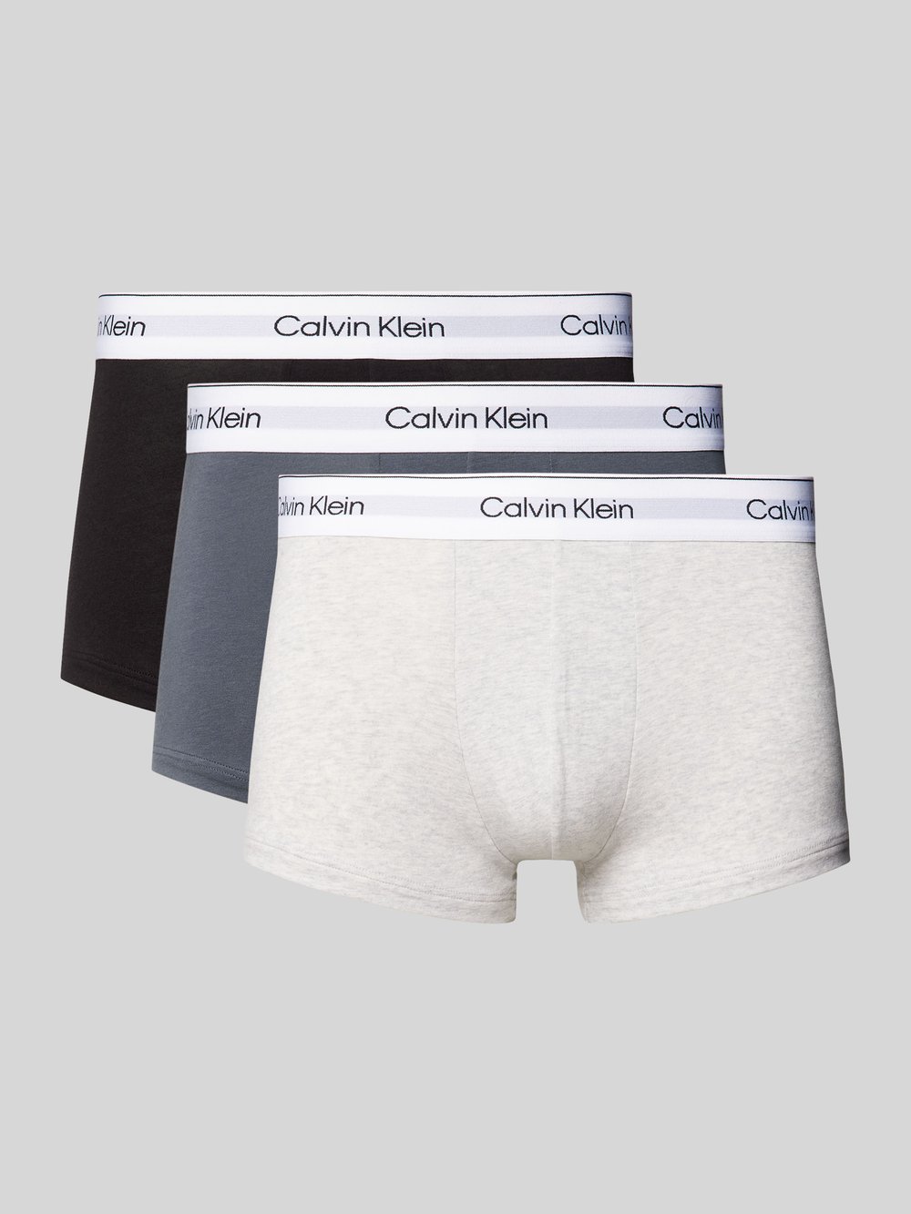 

Трусы-боксеры с эластичным поясом и этикеткой в ​​упаковке 3 шт Calvin Klein Underwear, светло-серый
