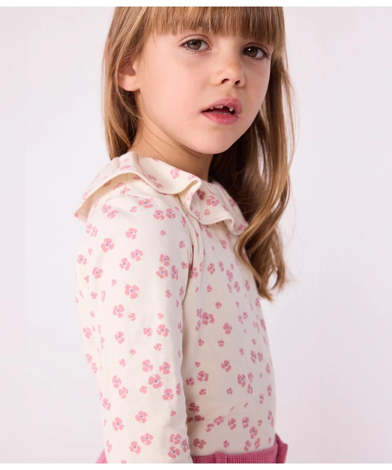 Детская футболка с длинным рукавом и цветочным принтом PETIT BATEAU белая — фото 4
