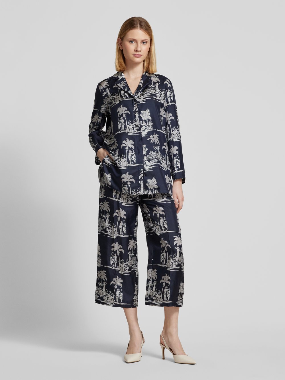 

Блузка-рубашка с воротником-лацканом модель 'DIONIGI' Max Mara Studio
