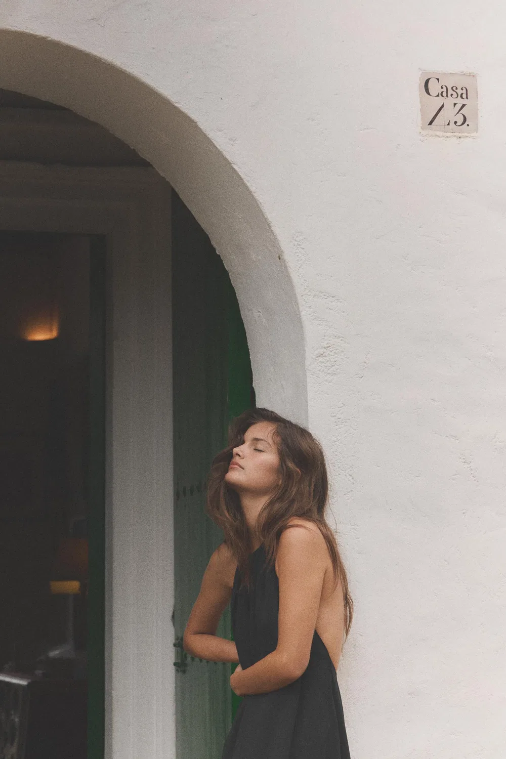 Струящееся платье с завязками на шее ZARA, Black — фото 4