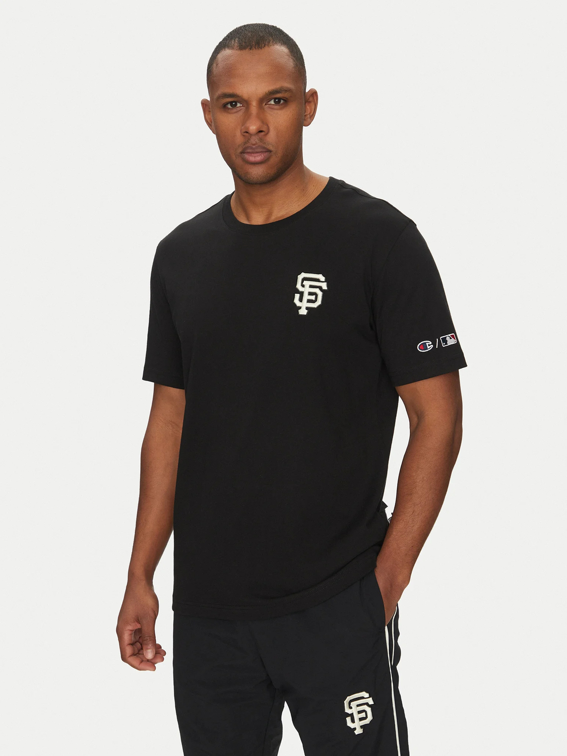 

Футболка Champion Standard Fit, черный