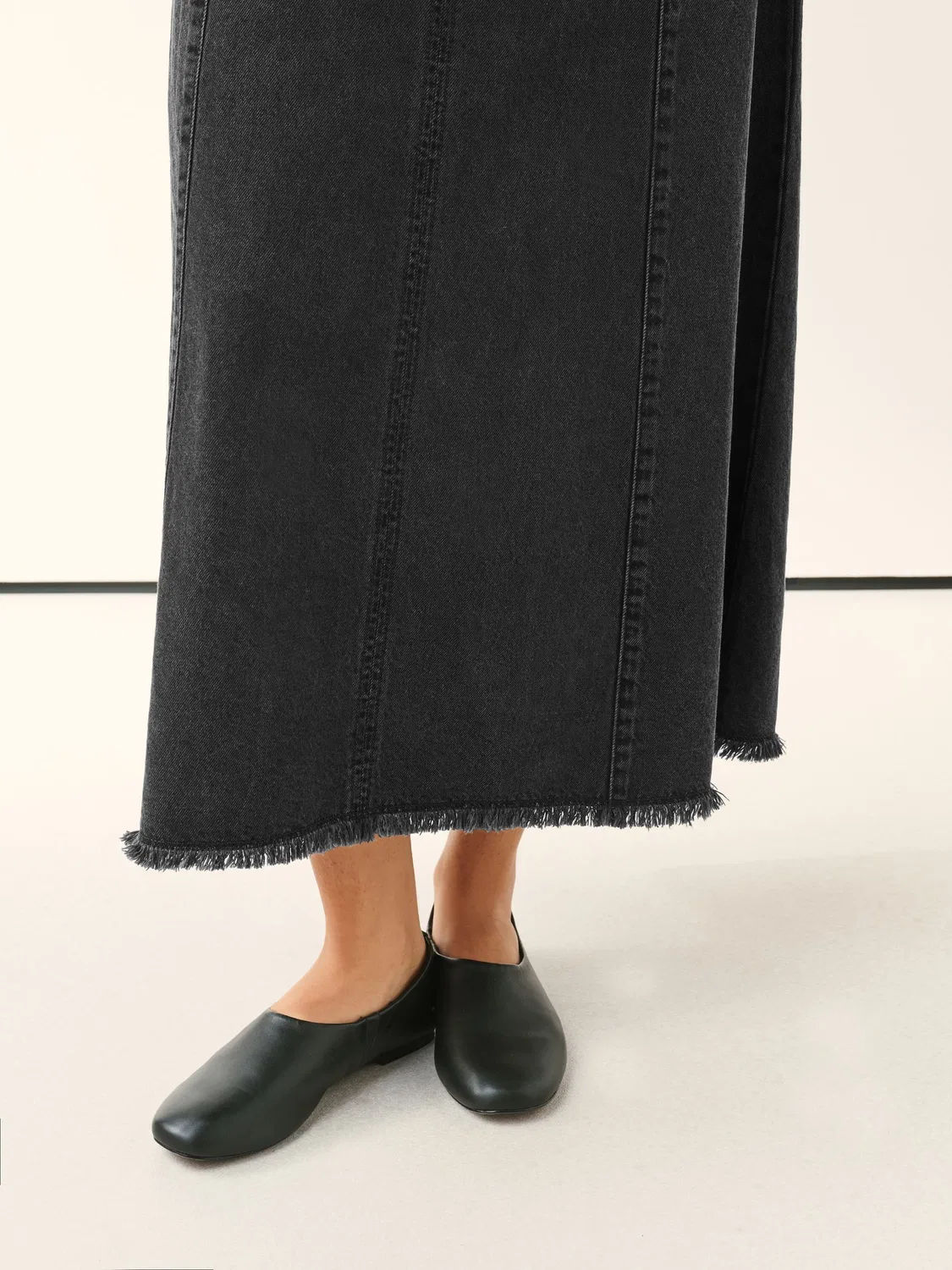 Платье джинсовое макси, бесшовное, Washed Black Next — фото 4