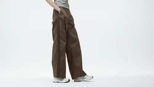 Женские брюки свободного кроя Tailored Adidas Originals, Branch/Utility Black — фото 2