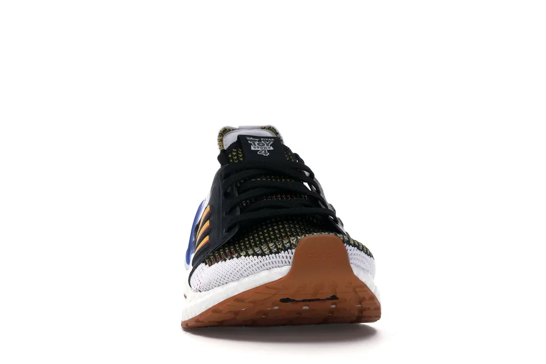 Детские кроссовки с принтом Toy Story 4 Woody Adidas, Core Black/Active Gold/Scarlet — фото 2