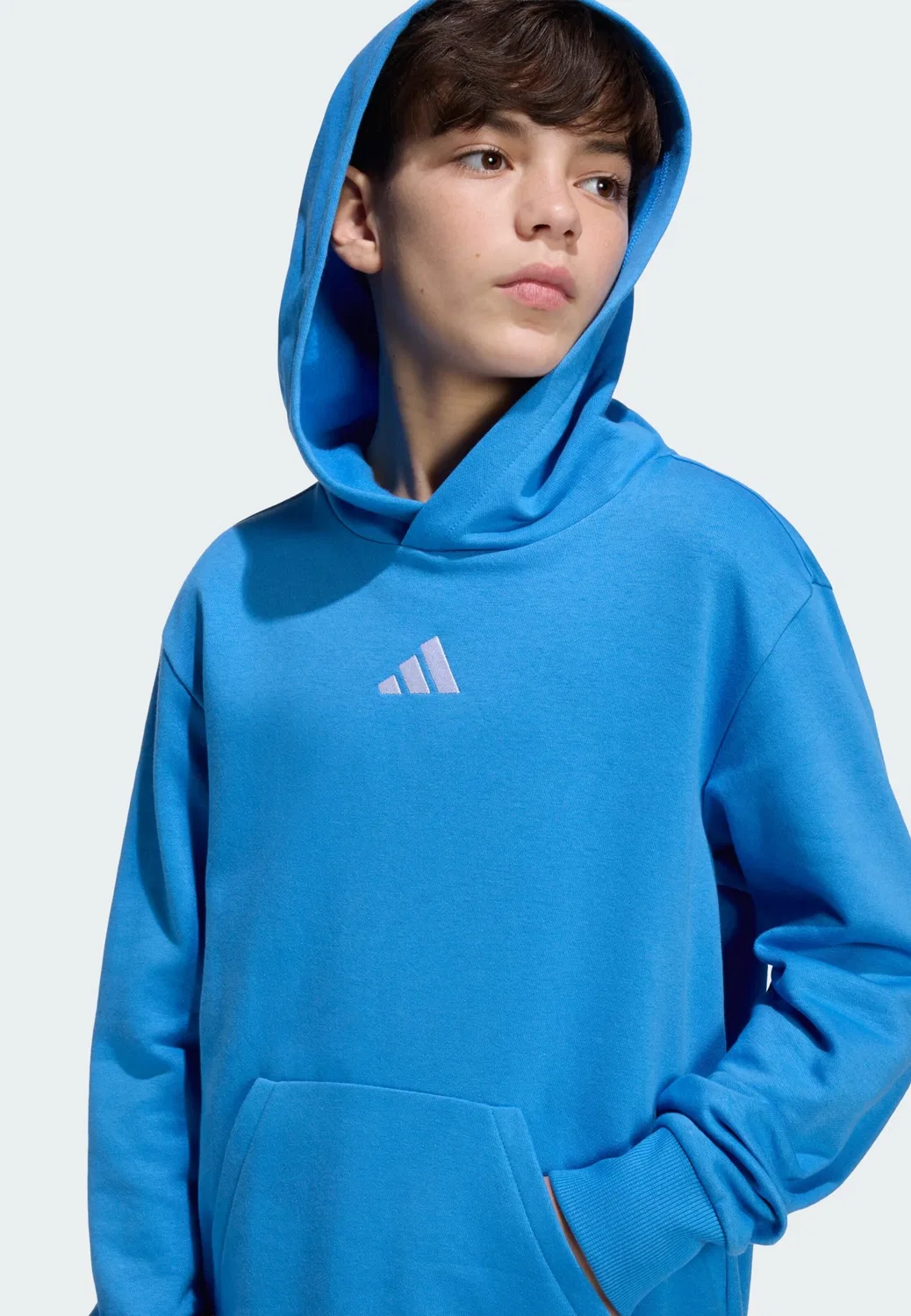 Спортивная толстовка Adidas Sportswear Essentials синего цвета — фото 4