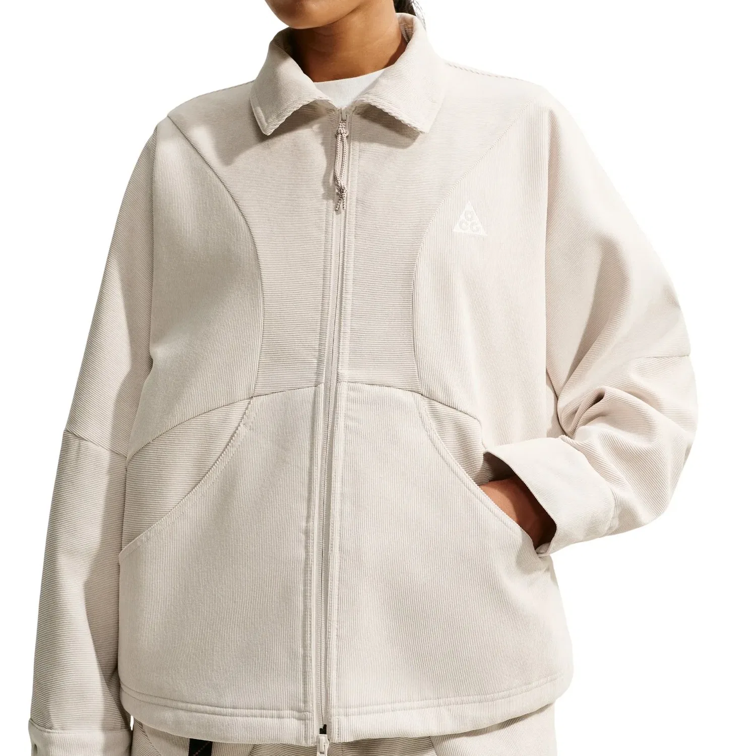 Мужская куртка ACG Dolomiti Corduroy Jacket 'Light Orewood Brown Light Crimson Summit W Nike, Light Orewood Brown/Light Crimson/Summit White — фото 2