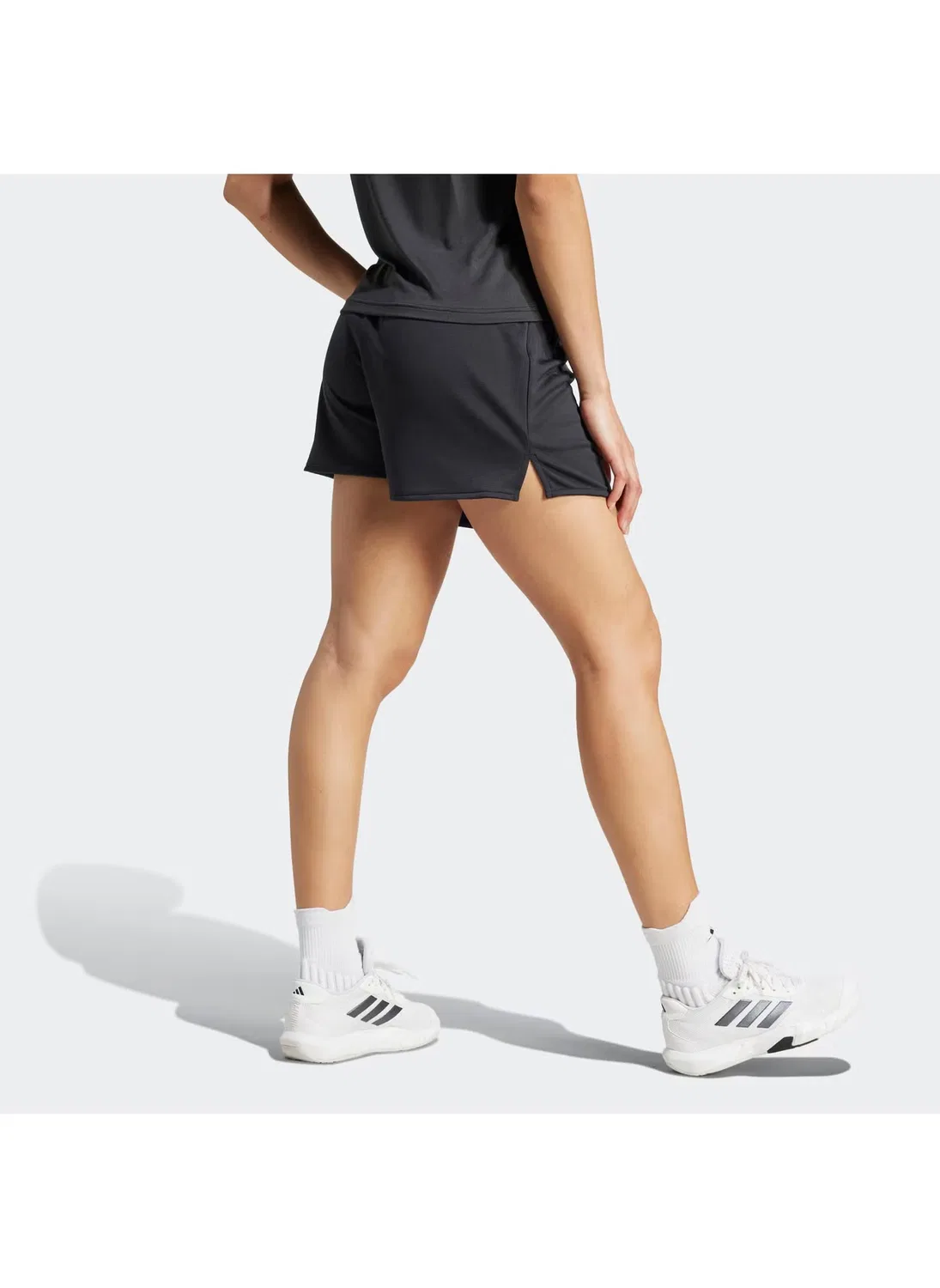 Шорты тренировочные с боковыми разрезами Train Essentials Big Logo Adidas, черный — фото 2