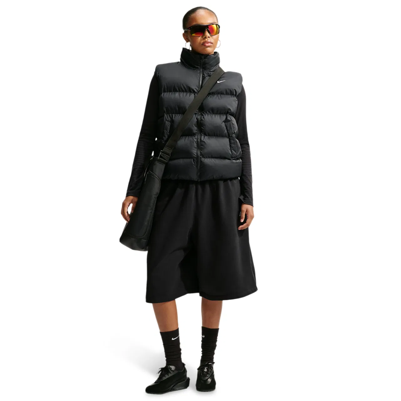 Женский жилет с синтетическим утеплителем Nike Therma-FIT Synthetic Classic Vest Nike, Black/Sail — фото 4