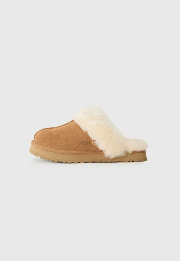 Тапочки-слипперы Ugg, цвет каштановый