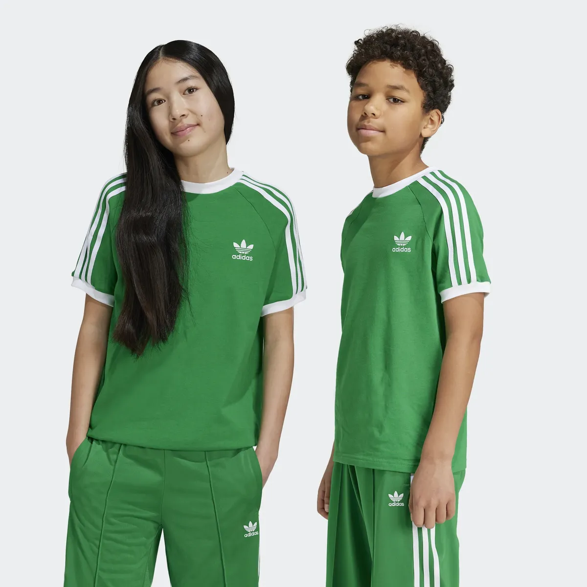 

Футболка Adidas Originals "3STRIPES TEE", зеленый