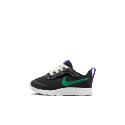 

Кроссовки Nike Tanjun EasyOn, цвет Black/Persian Violet/White/Stadium Green