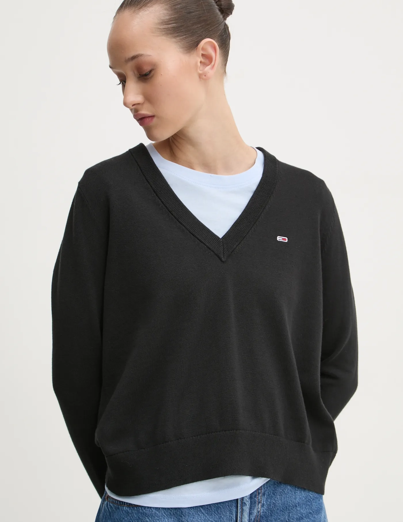 

Хлопковый свитер Tommy Jeans, черный