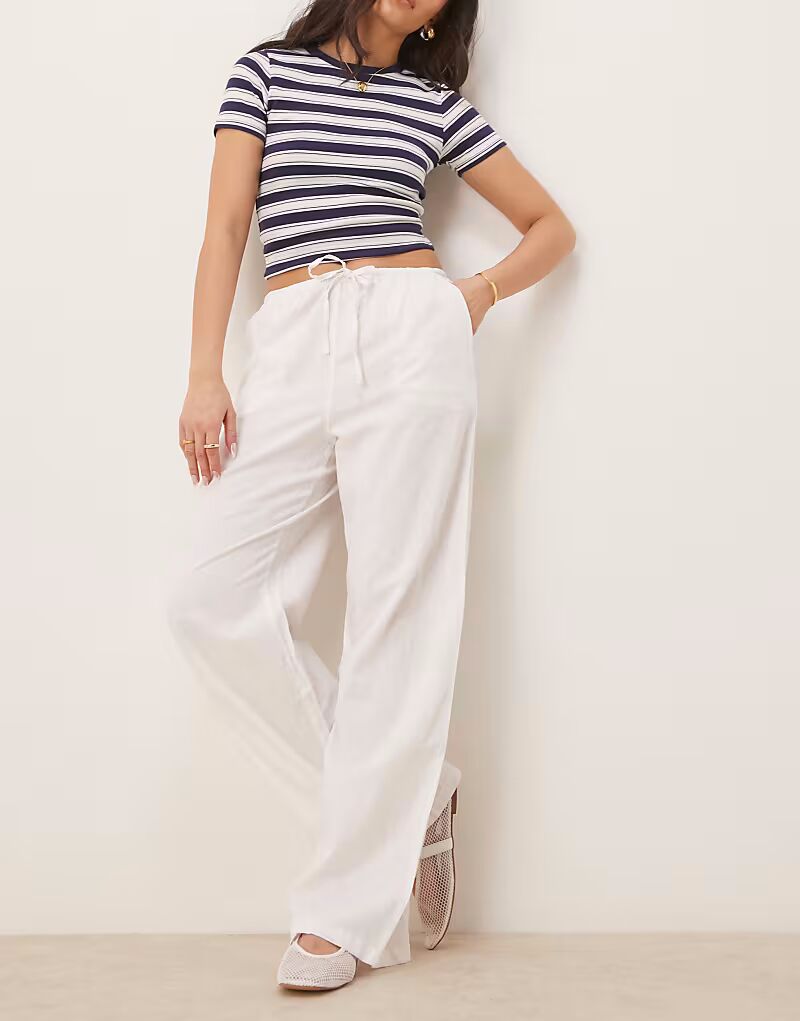 

Широкие брюки Gina Tricot из льняной смеси с кулиской на талии, белого цвета