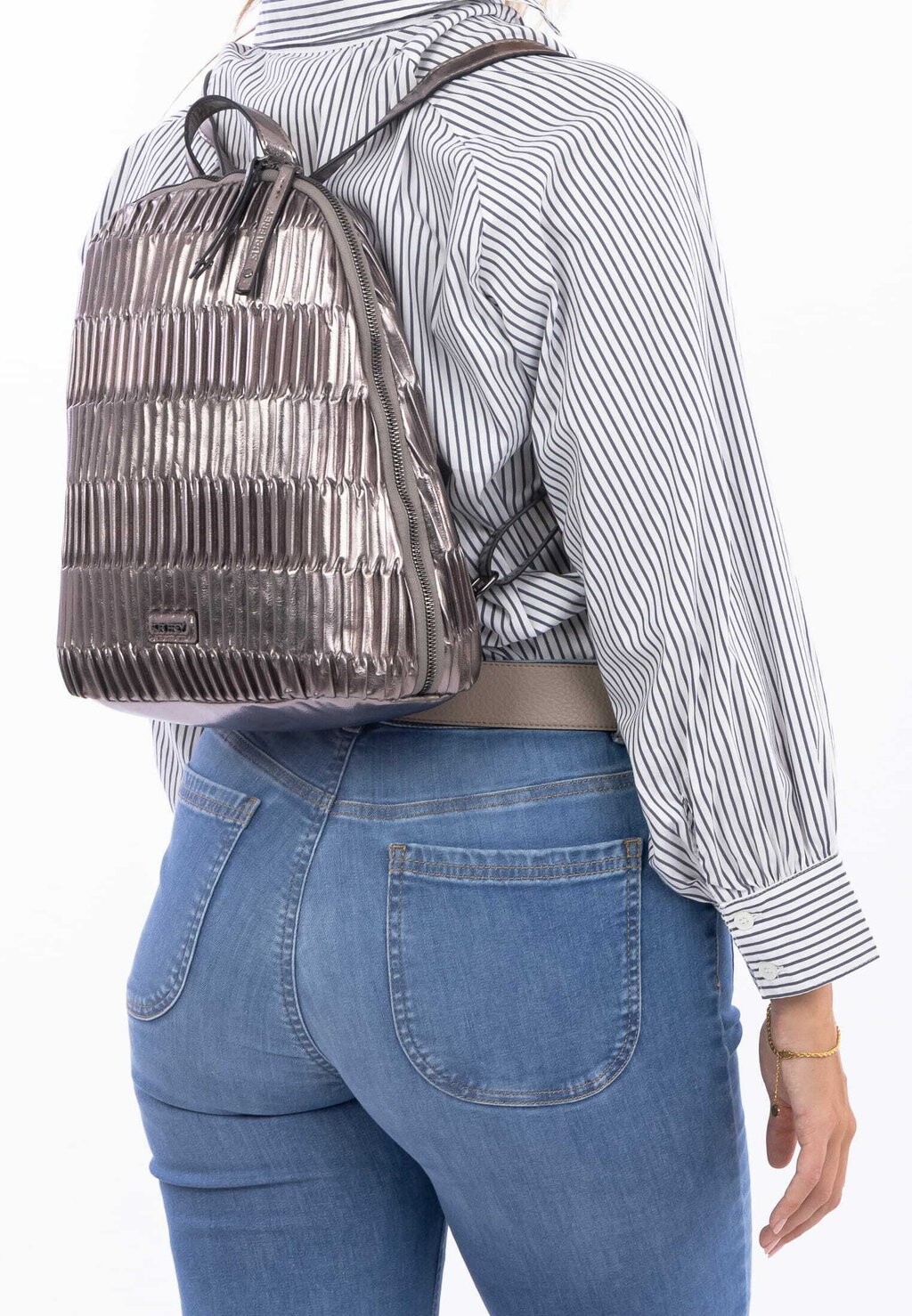 

Рюкзак GABY SURI FREY, серебристый