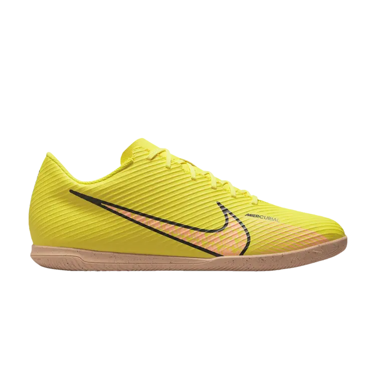 

Кроссовки Nike Mercurial Vapor 15 Club IC, желтый