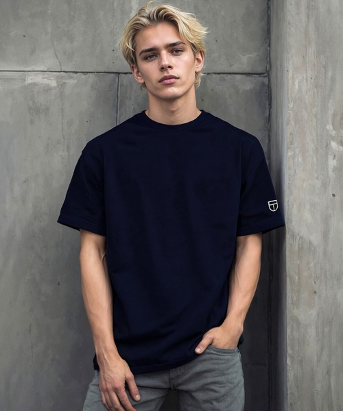 

NEWTRAL Футболка хлопковая однотонная с коротким рукавом, стандартный крой, с эмблемой, темно-синий