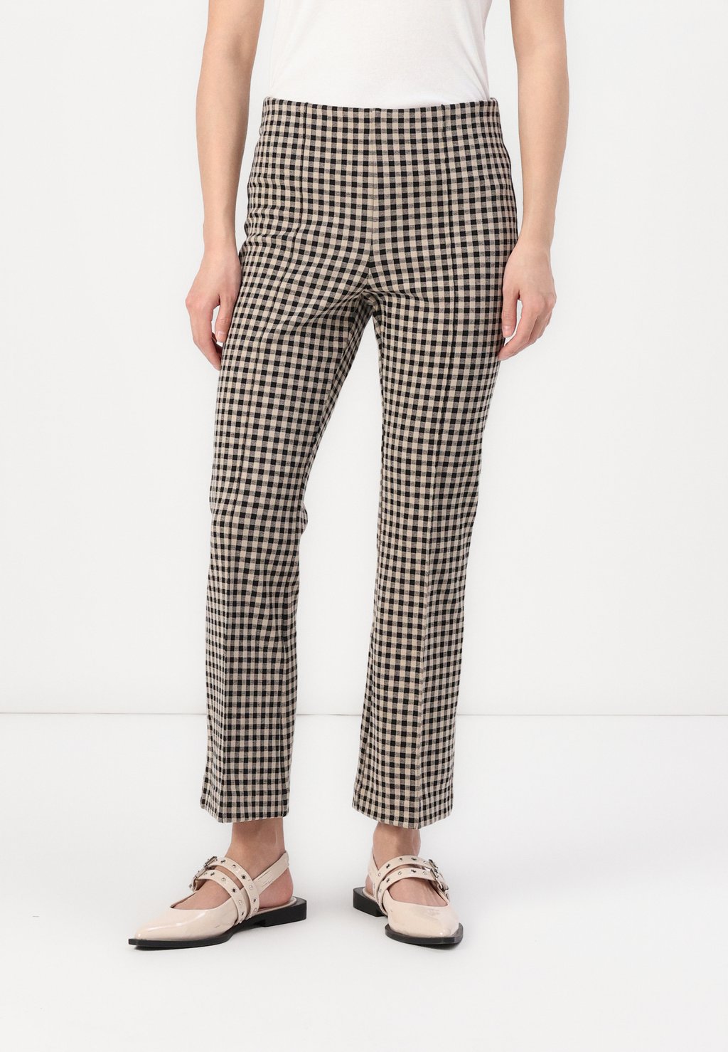 

Брюки FAST PONTE CROP KICK PULL ON GAP, черный