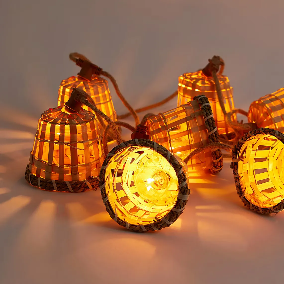 

Солнечная гирлянда + бамбуковая батарейка Аврора 10 лампочек New Garden, естественный