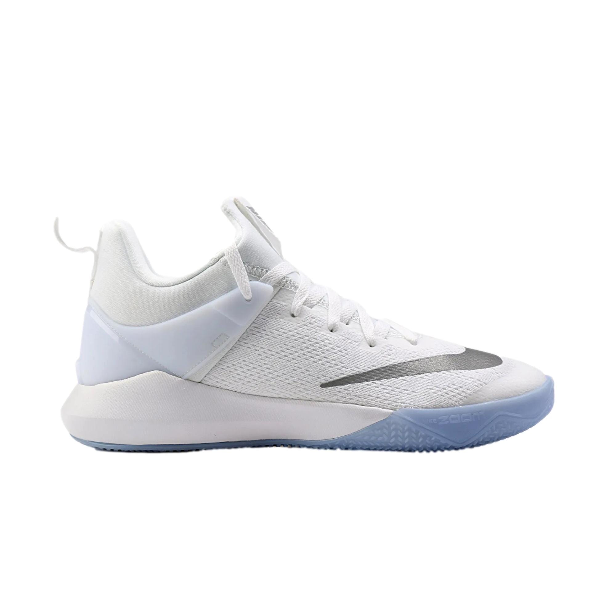 

Кроссовки мужские Nike, белый