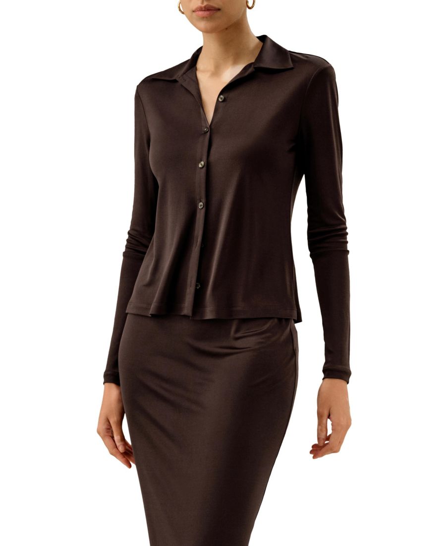 

Простая приталенная рубашка из шелкового трикотажа LILYSILK, Cocoa