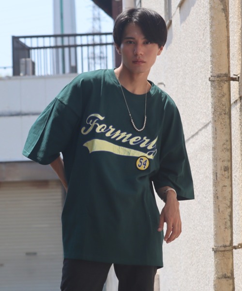 

Футболка оверсайз с нашивкой Bling Leads, темно-зеленая