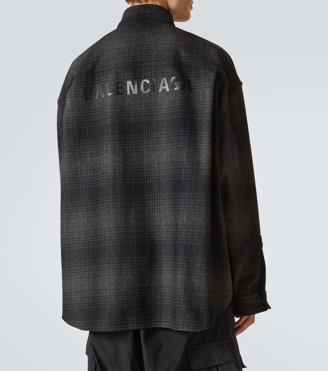 Проверенная фланелевая рубашка из смесовой шерсти Balenciaga, Grey/Black — фото 4