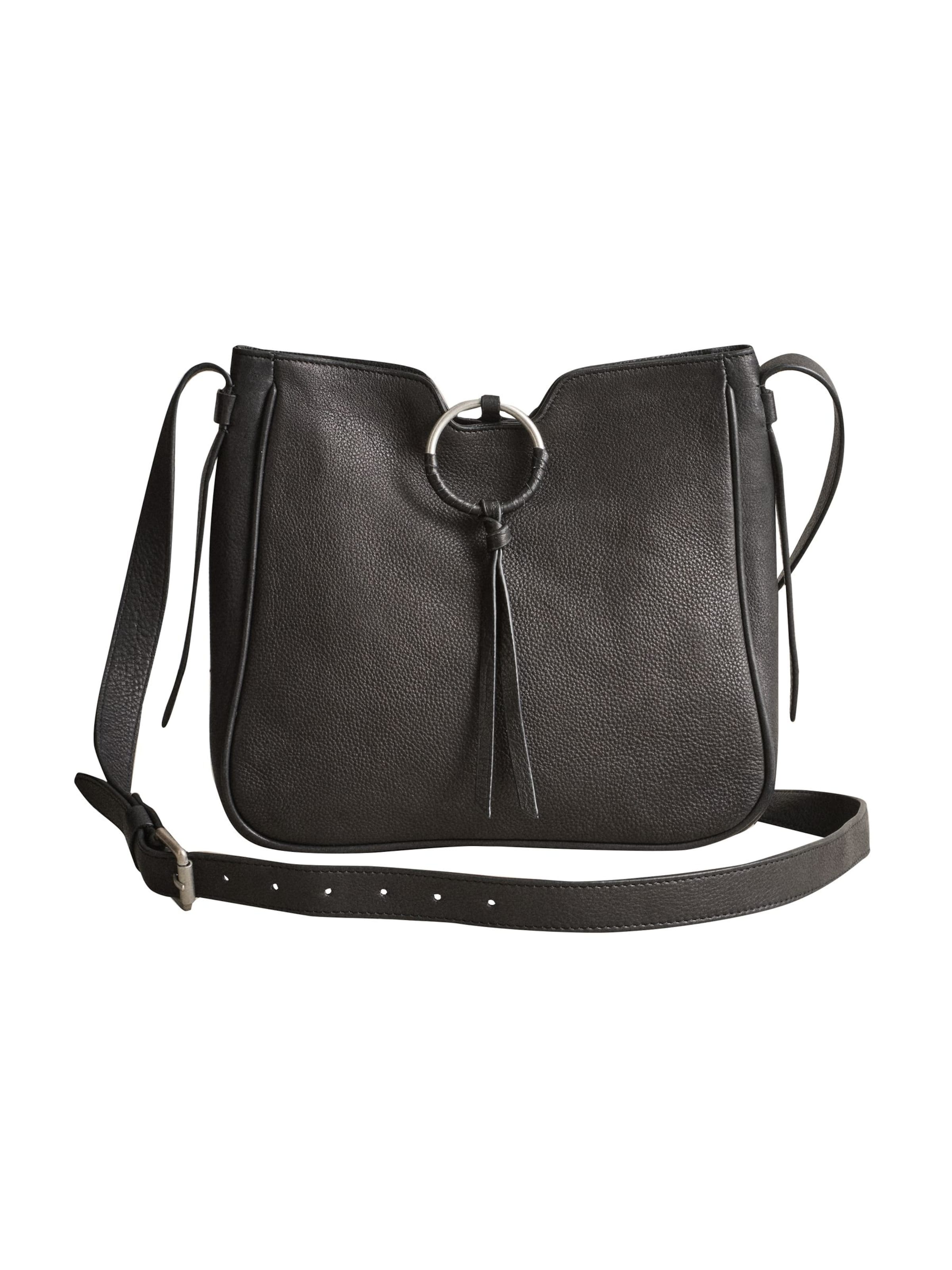 

Next Сумка-мессенджер в черном цвете