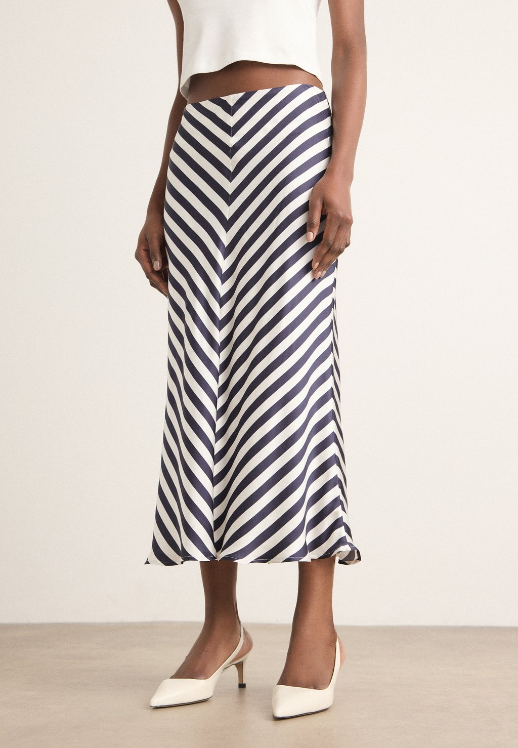 

Юбка А-силуэта CHEVRON STRIPED SKIRT GANT, темно-синий