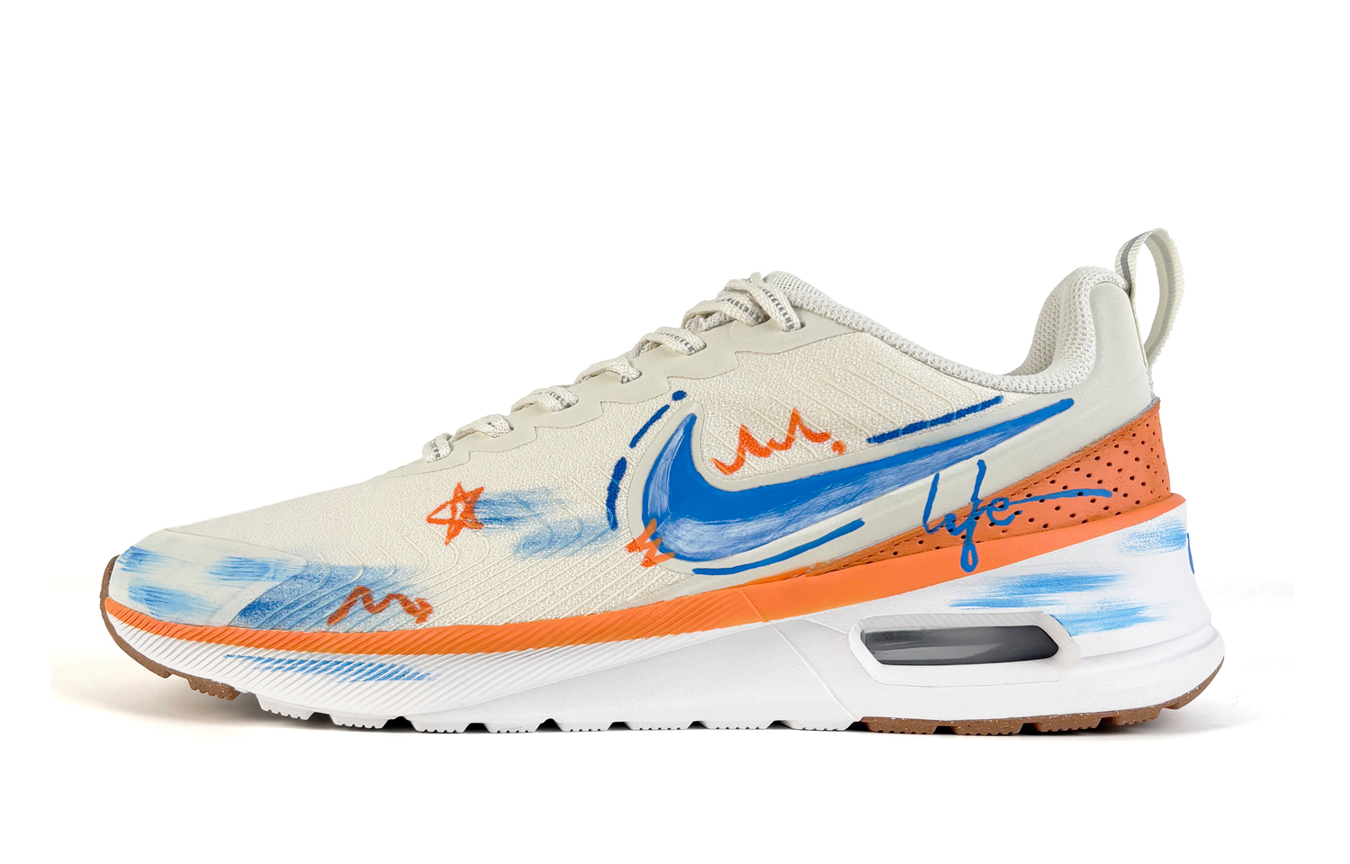 

Air Max Nuaxis Удобная ткань Амортизация Противоскользящий Низкий верх Городские поездки Длительный бег Nike, экрю