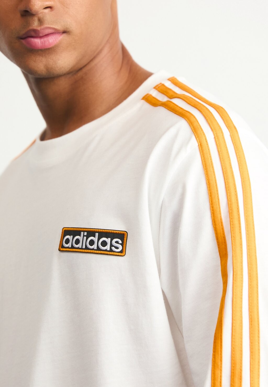 

Футболка с длинным рукавом Adibreak Tee adidas Originals, белая