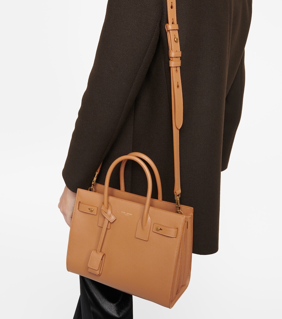Маленькая кожаная сумка-тоут sac de jour Saint Laurent, коричневый — фото 2