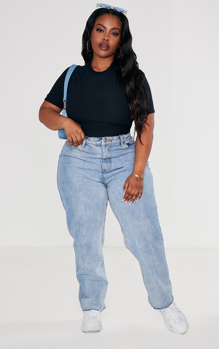 

PrettyLittleThing Черный боди из мягкого материала с высоким воротом и короткими рукавами Plus