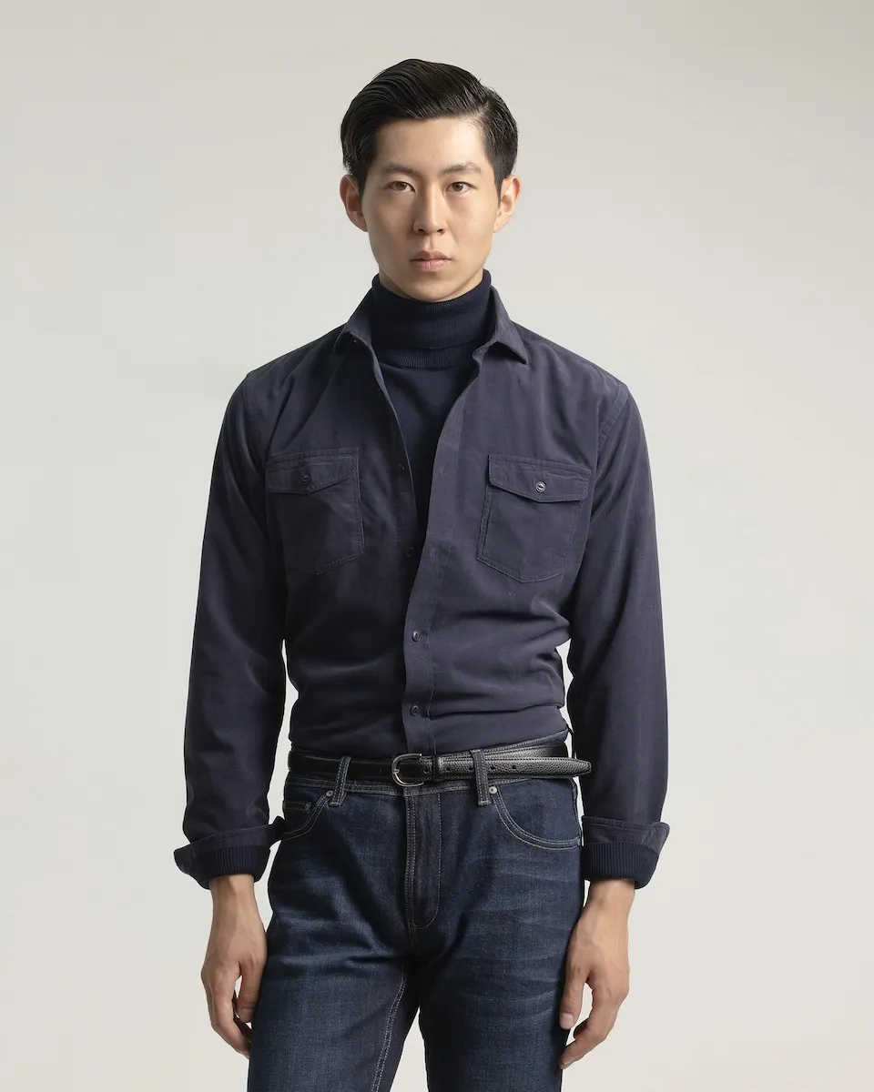 

Мужская повседневная рубашка из микровельвета с карманами, приталенного кроя, синяя PuroEgo, синий